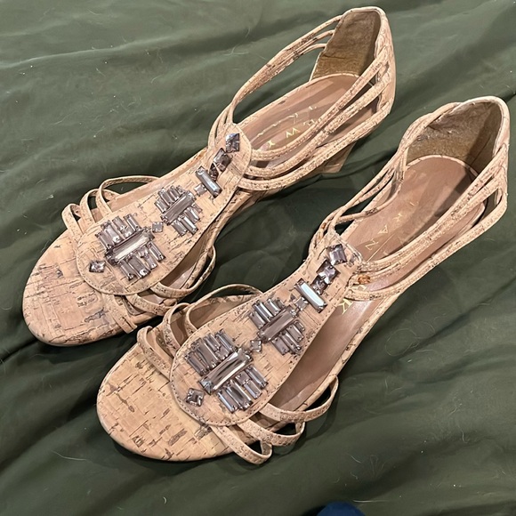 Tan wedges - worn once size 8 - Picture 1 of 5